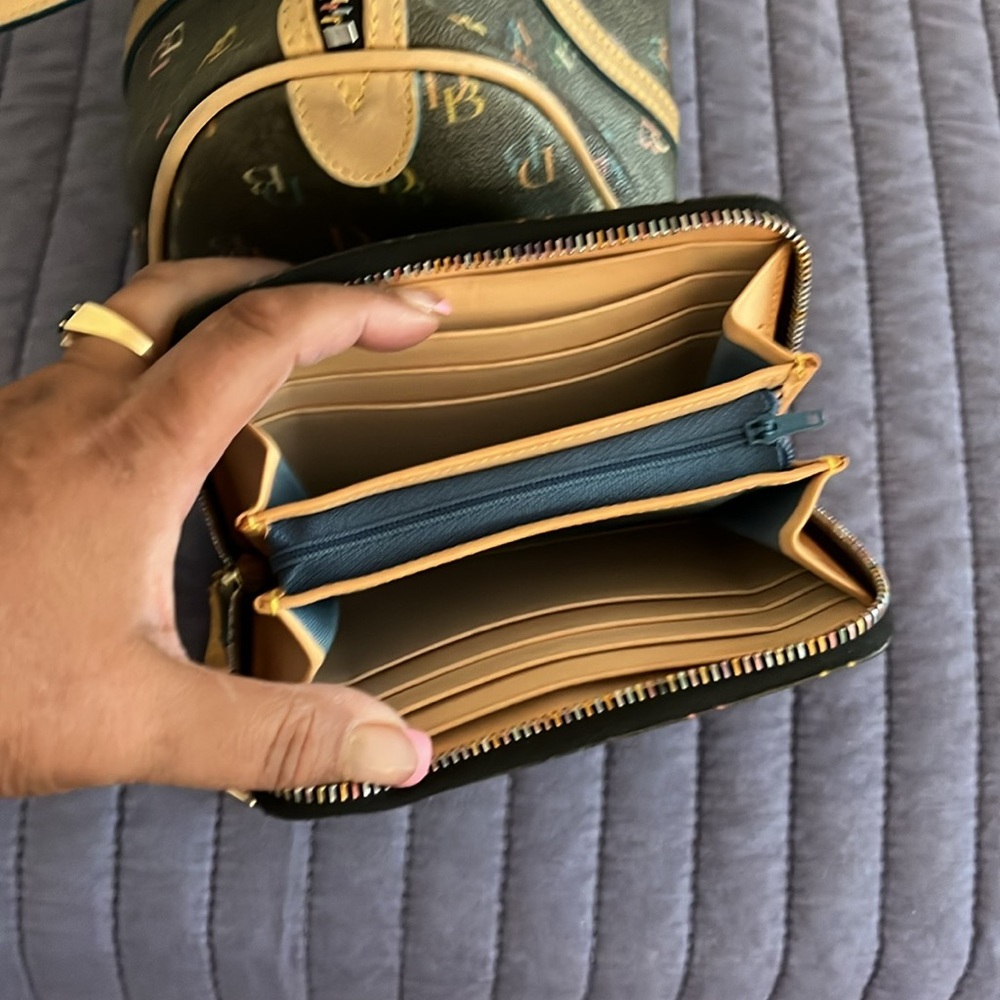 Dooney &Bourke Vintage Rainbow ๐ Zipper set - Picture 3 of 4
